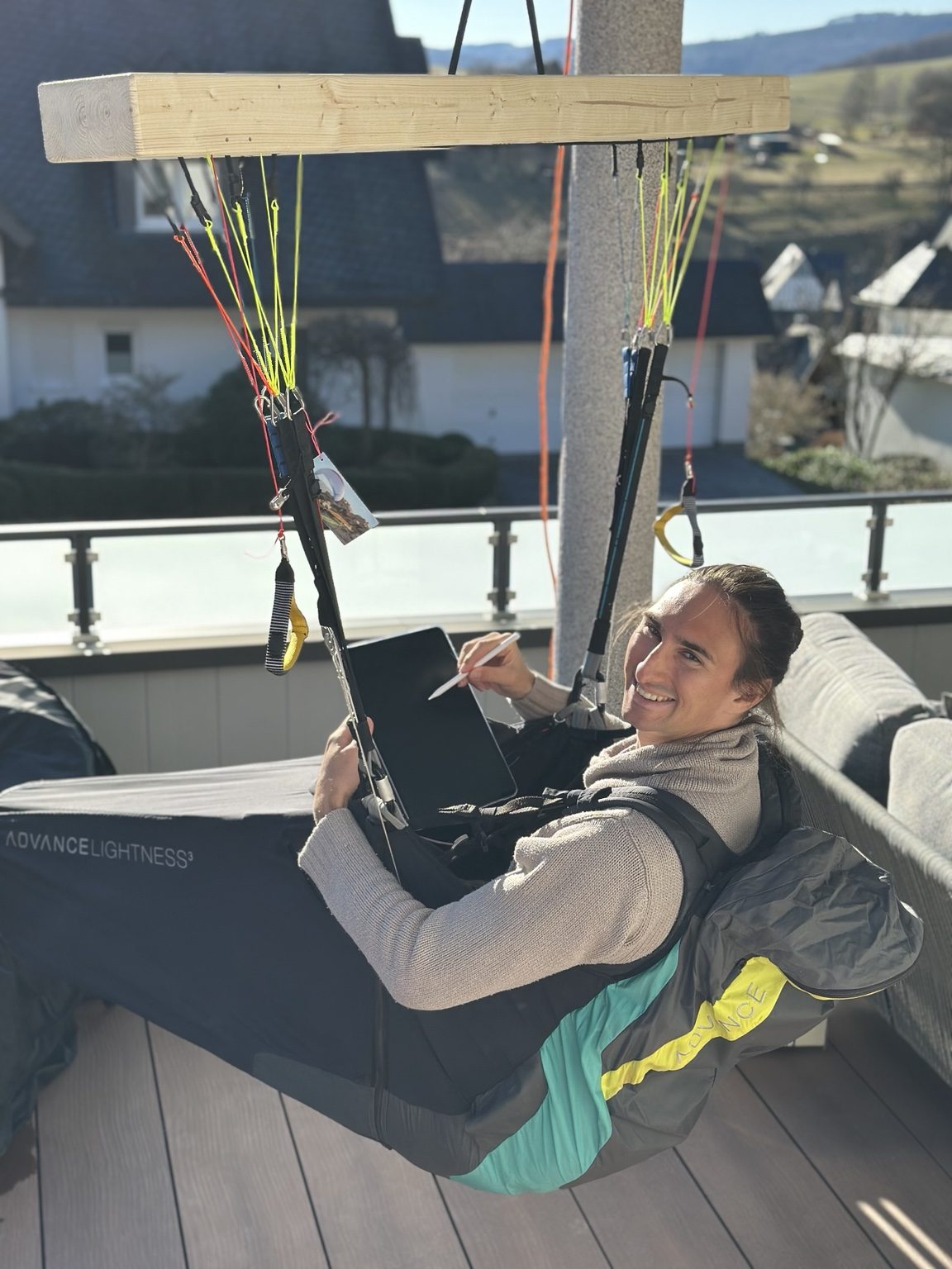 I-FLY Simulator mit Tablet im Training